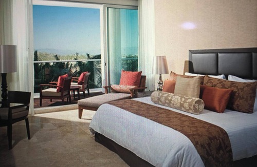 Bucerias Resort | Suite 1 bedroom 1 bathroom sleeps 4 w/pullout couch Best Golfing courses