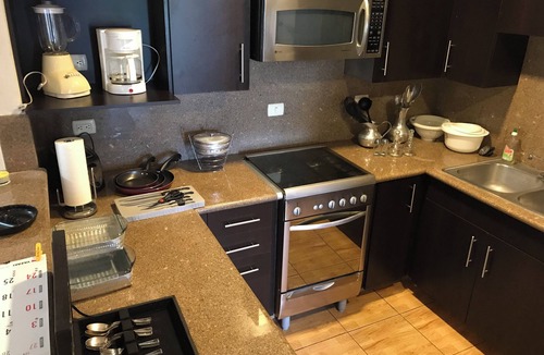 San Pedro Garza Garcia Apartment | Suite H, 2BR/2BA apartment in San Pedro Garza García, Centrito Valle