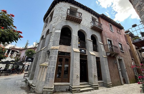 Santeagueda Apartment | Suite Leonardo: A Cozy Space in ValQuirico