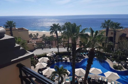 Libertad Condo | Summertime Fun Cozy 1-bedroom condo with AC, WiFi in amazing Cabo San Lucas
