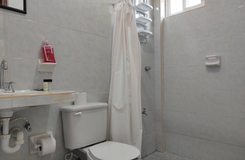 San Miguel Apartment | Sunny Studio - Fast WIFI & AC Av 5 Centro Cozumel