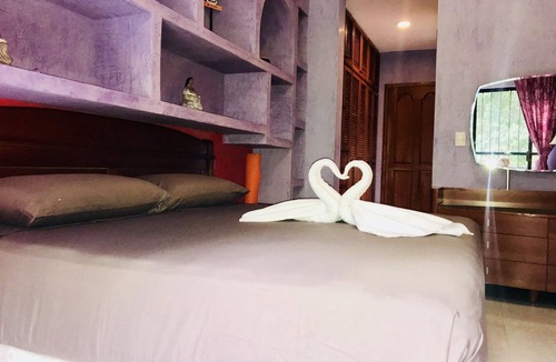 Playacar Bed & Breakfast | Sunrise Double Room in Stunning Villa Playacar Ii