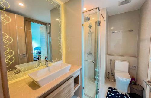 South Pattaya Apartment | Sunset Serenade: Oceanview 2BR