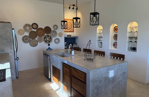 La Ventana House | Sunset Villas - Casita Nopal | Rooftop Haven with Fire Table