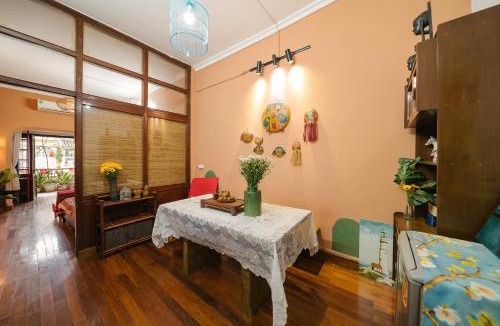 Hang Bac House | Super Old Quarter View - Skyline Balcony - Ta Hien street