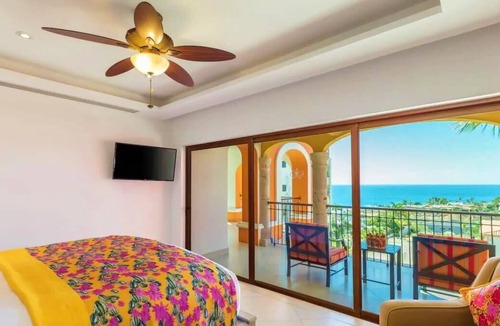 Cabo San Lucas Villa | Superb 2BR Villa Exceptional View at Los Cabos