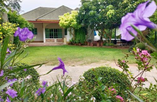 Sattahip House | Sweet Floresta Pool Villa