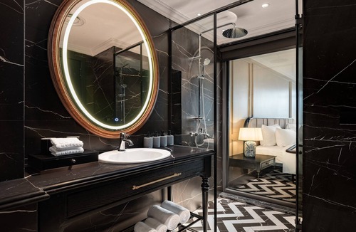 Hai Ba Trung Hotel | T Boutique Hotel