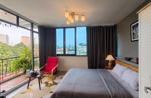Trang Tien Apartment | T Home Balcony