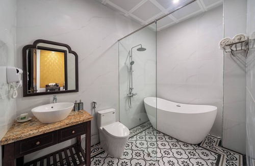 Hoa Lu Hotel | Tam Coc Babylon Hotel