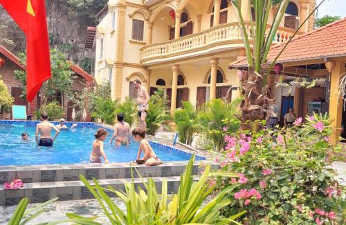 Hoa Lu House | Tam Coc Mountain Lake Homestay
