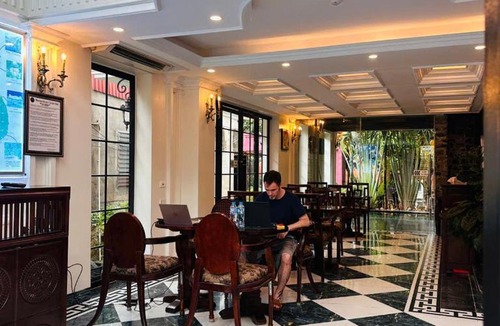 Hoa Lu Hotel | Tam Coc Mountain Sunset and Garden Centre