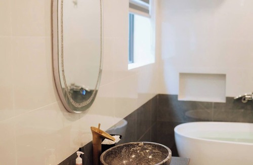 Hoa Lu Hotel | Tamcoc Peaceful Homestay
