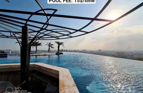 Phuong 8 Apartment | Terra Royal 2br- high flr -nice view