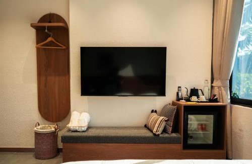 Hai Phong Hotel | Than Coffee & Homestay