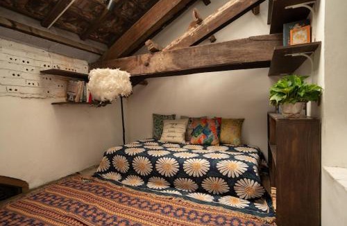 Hang Bai Apartment | The Attic De Luna Hoan Kiem Lucy Homee Old Quarter Hanoi