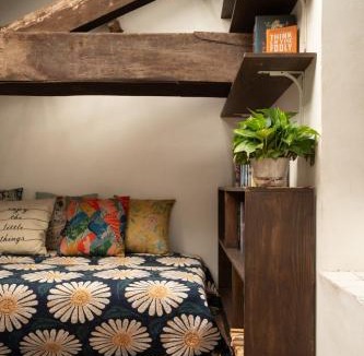 Hang Bai Apartment | The Attic De Luna Hoan Kiem Lucy Homee Old Quarter Hanoi