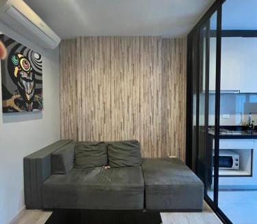 Pattaya Bay Apartment | The base central 芭提雅中央公寓