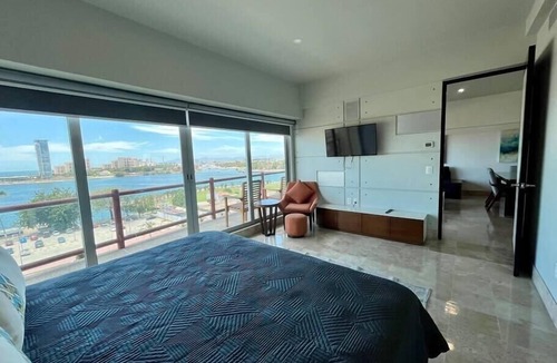 Palmar de Aramara Condo | The best sunset in the bay