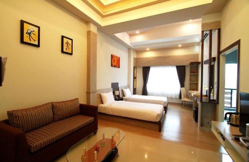 Pluak Daeng Hotel | The Contrast i Hotel