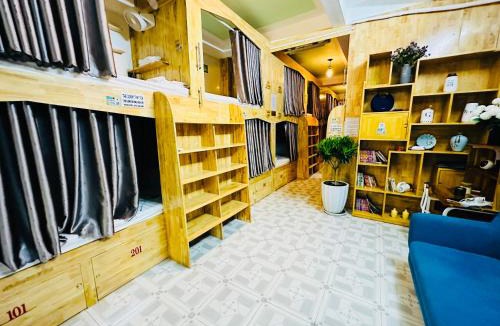 Dong Hoi Hostel | The Dorm Tam Toà