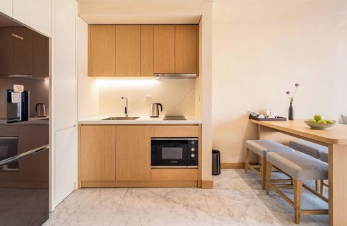 Ba Dinh Apartment | The Five Suites Lilas