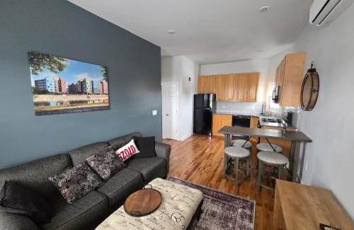 Harrison Apartment | The Harrison