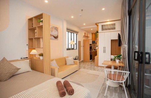 Ngoc Ha Apartment | The Little Hanoi - Refreshing home - Big balcony