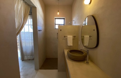 Esterito Bed & Breakfast | The Mantarraya Outpost Bed & Breakfast