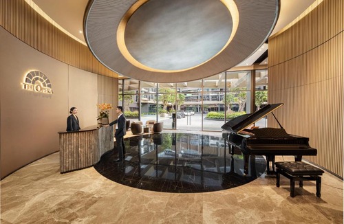 Thu Thiem Apartment | The Metropole Luxury Residence by KayStay
