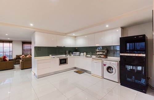 Pratumnak Hill Apartment | The Place Pratumnak by PSR ASIA