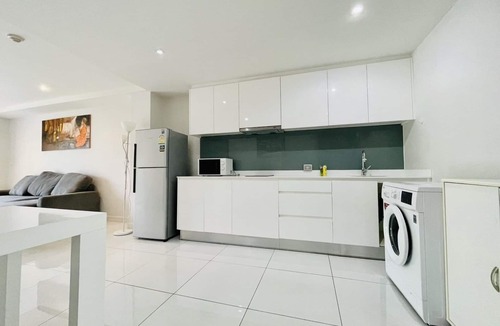 Pratumnak Hill Apartment | The Place Pratumnak by PSR ASIA
