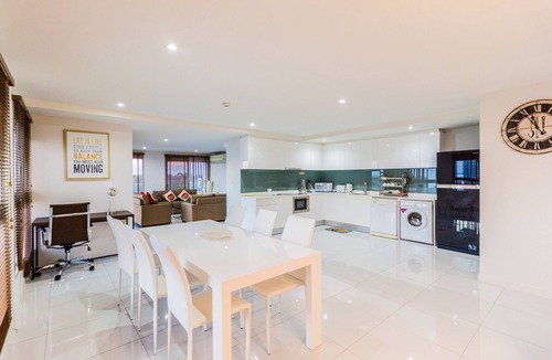 Pratumnak Hill Apartment | The Place Pratumnak by PSR ASIA