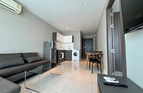 Pratumnak Hill Apartment | The Point Pratumnak by PSR ASIA