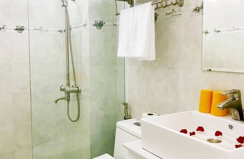 Yen Phu Hotel | The Royal Hotel