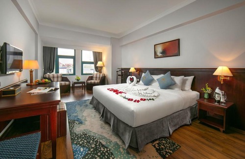 Lach Tray Hotel | The Tray Hotel Hai Phong