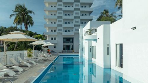 Ba Keo Hotel | The Up Hotel Phu Quoc Island - The Poolside Escape