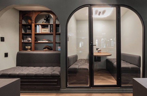 Benito Juarez Hotel | The Urban Muse suite