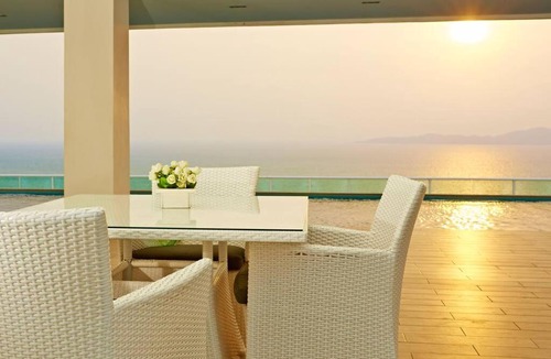 Pratumnak Hill Apartment | The View Residence by Tech