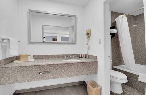 Three Rivers Hotel | Three Rivers Executive Inn & Suites By OYO