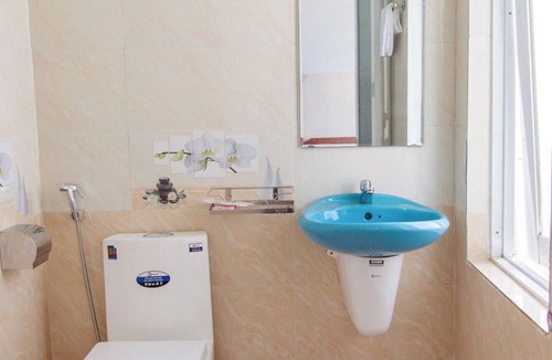 Pleiku Hostel | Thu Hien Hotel Pleiku - by BAY LUXURY