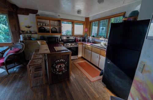 White Salmon Apartment | Thunderbird Treehouse, a cozy artisan built home overlooking Mt Hood.