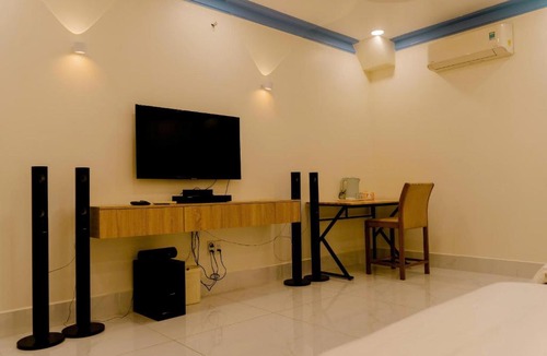 Duc Hoa Hotel | Ti Do Homestay