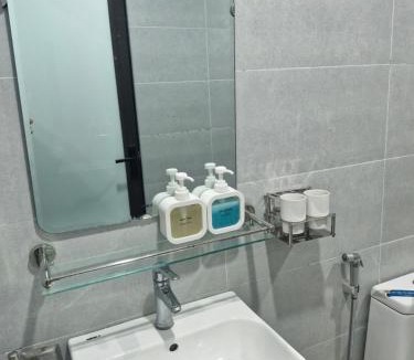 Long Bien Apartment | TN Homestay Tâm Anh