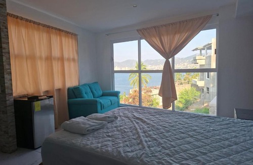 Caleta Hotel | Tonys Place