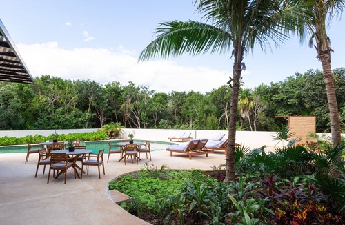 Akumal Apartment | Top Floor Jungle View Entire Luxury Apartment 102