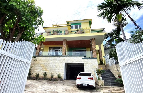 Bai Chay Villa | Top Hill Halong Homestay