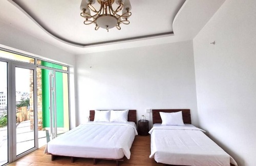 Bai Chay House | Top Hill Halong Homestay