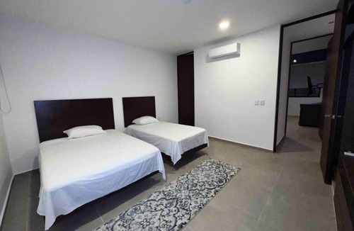 Merida House | Townhouse in a residential complex 10 minutes from downtown.