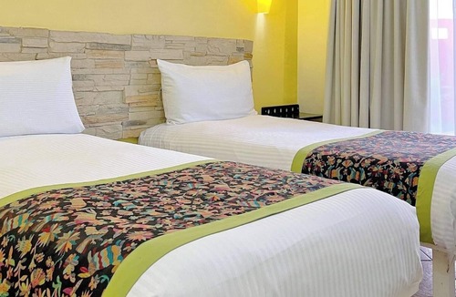 Juarez Hotel | Traditional-Style Room Close to Shops & Restaurants – Walk Everywhere
